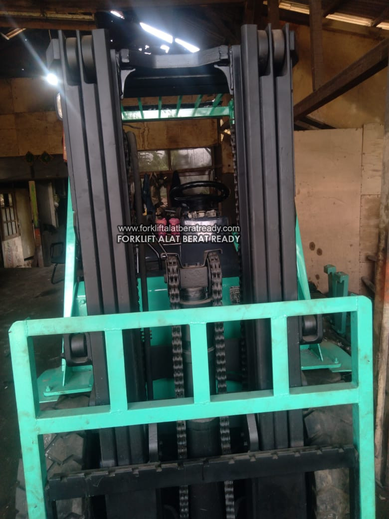 Forklift Mitsubishi Kapasitas 3 ton Tahun 2016 Engine S4S Transmisi metic Mast tiang full free treelift 2