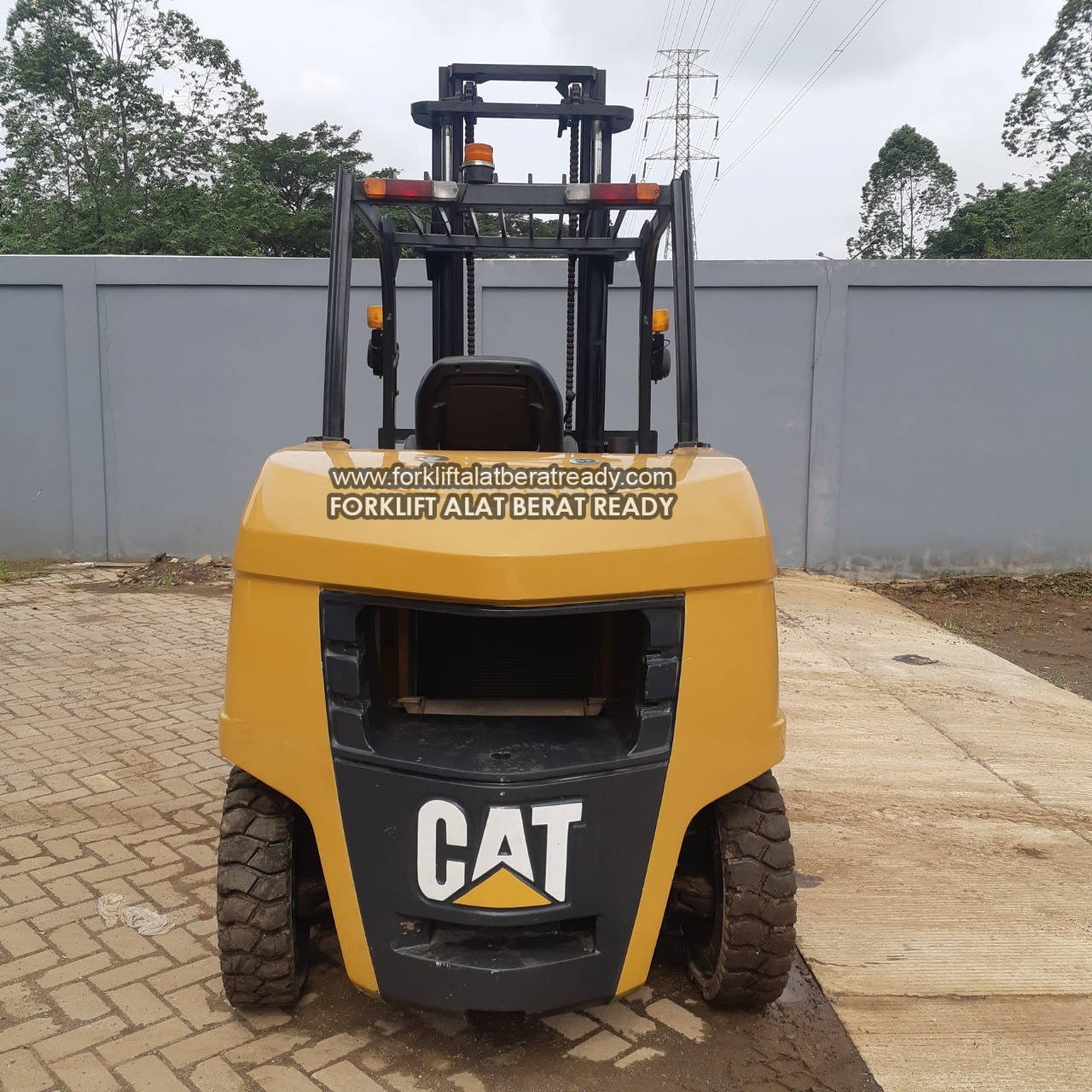 Forklift Cat 5 Ton Tahun 2017 Engine S6s (Dp50n) Lift Tiang 4 Meter
