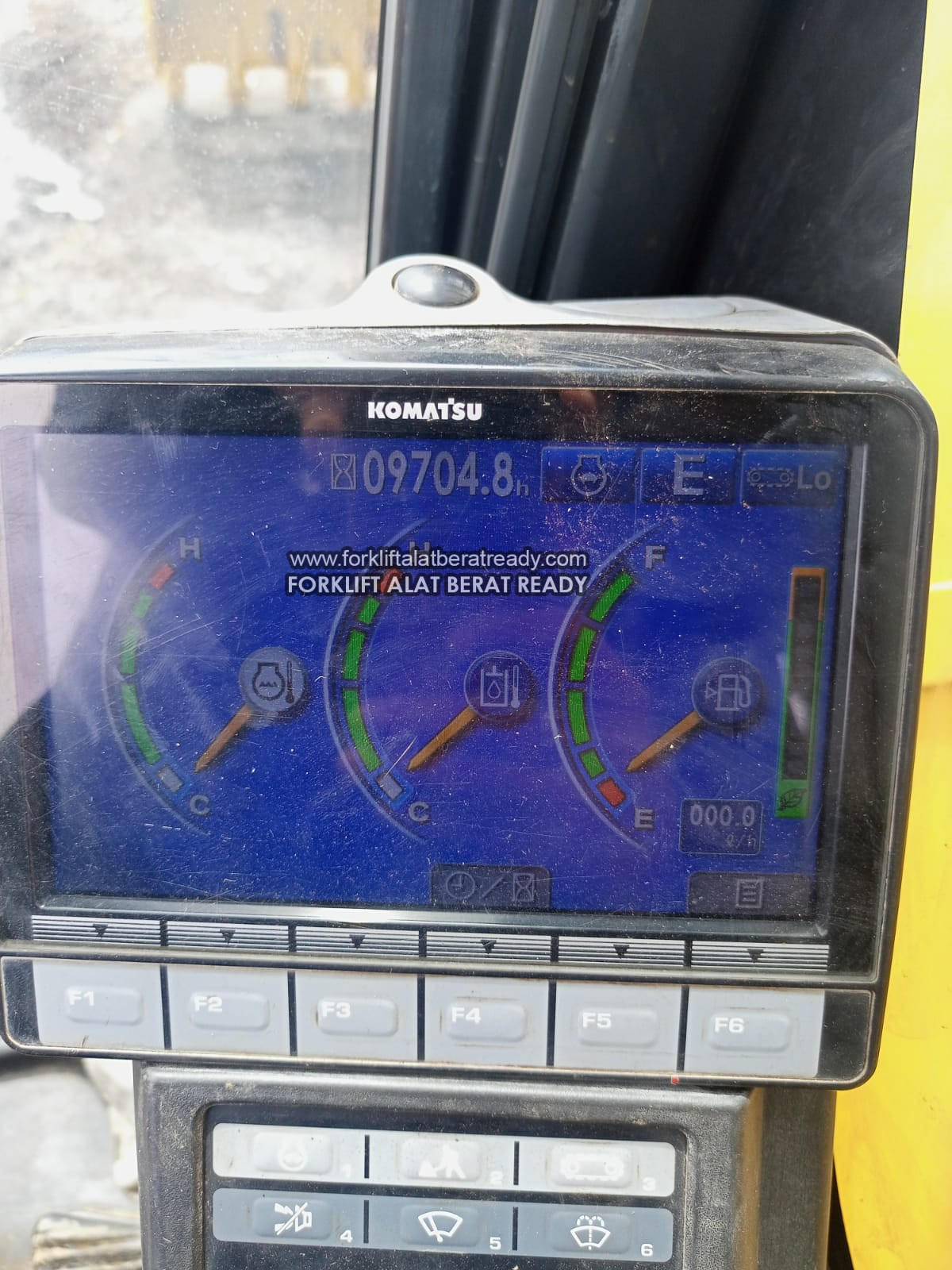 pc300-8mo-tahun-2017-used-2021.-unit-rekondisi-united-tractor.-unit-ready-siap-pakai-0002