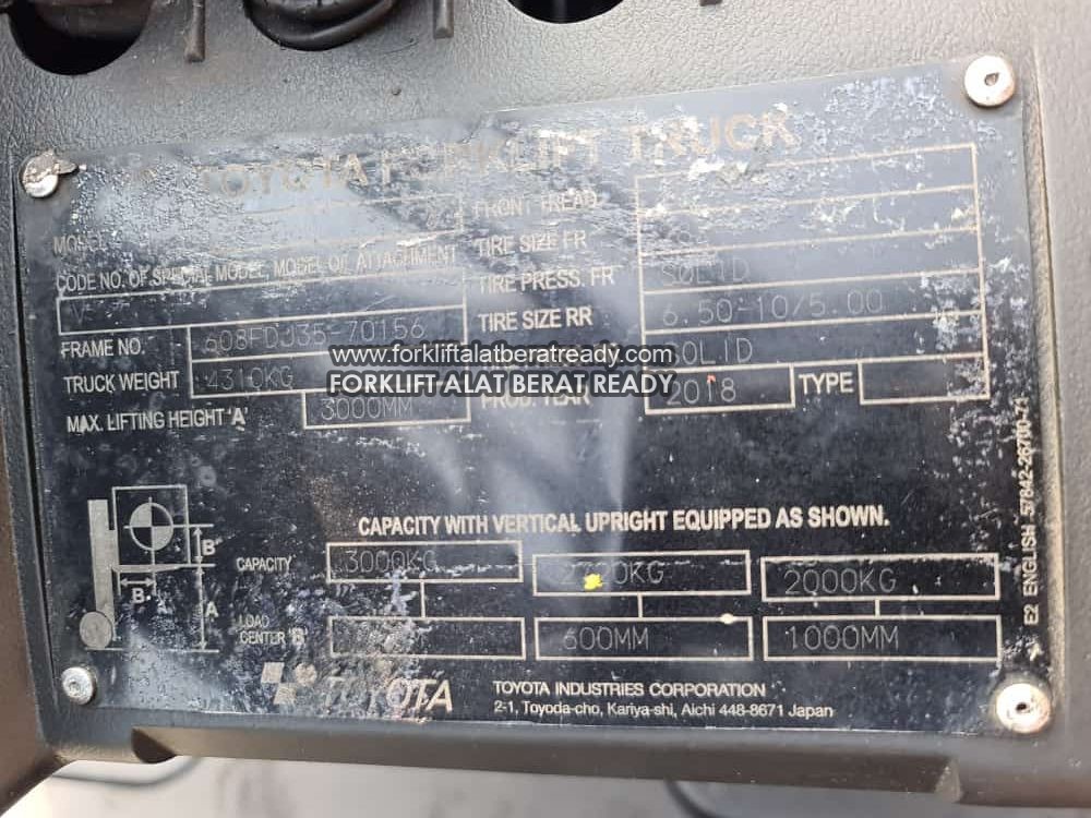 forklift-bekas-toyota-kapasitas-3-ton-tipe-8fd30.-transmisi-metic-mast-standar-3-meter.-speck-container-tahun 2018 (2)